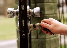 Golden Locksmith Services Houston, TX 713-357-0763 Golden Locksmith Services Houston, TX 713-357-0763 - 13-Re-Key-Locks