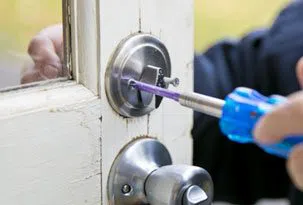 Golden Locksmith Services Houston, TX 713-357-0763 - 5-Change-Locks